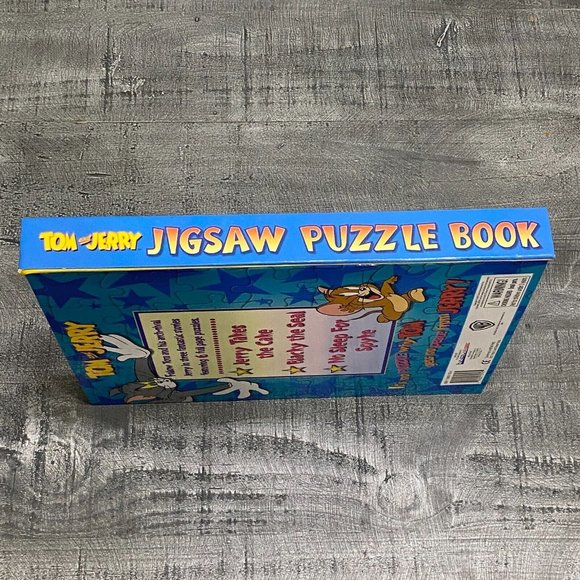 Tom and Jerry Cartoon Jigsaw Puzzle Book 3 Fun Stories School Daycare Christmas - Picture 5 of 5